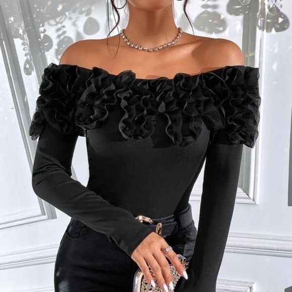 Black Off The Shoulder Off Shoulder Ruffle Trim Tee - Picture 1 of 4
